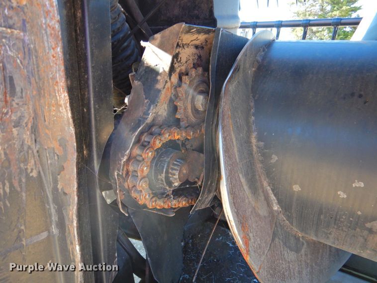 image for item DP4370 2010 MacDon FD70  flex draper head