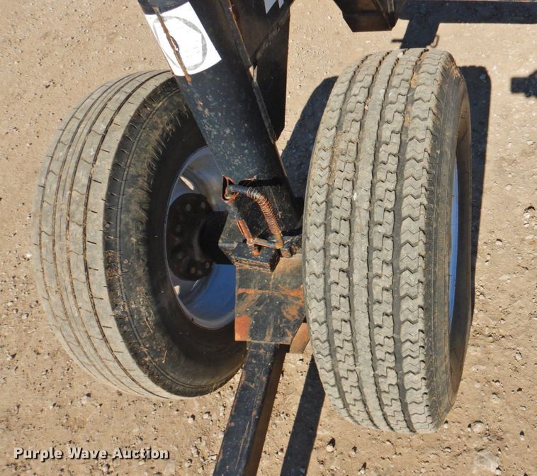 image for item DP4370 2010 MacDon FD70  flex draper head