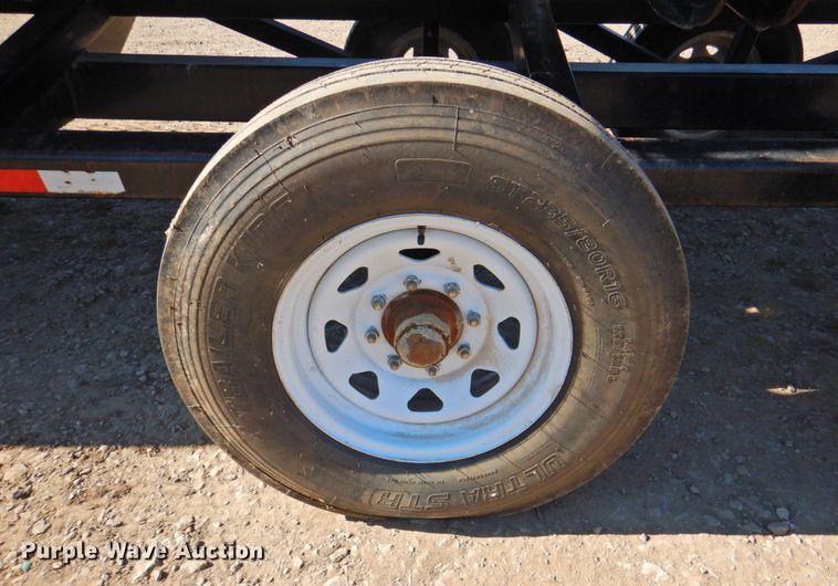 image for item DP4370 2010 MacDon FD70  flex draper head