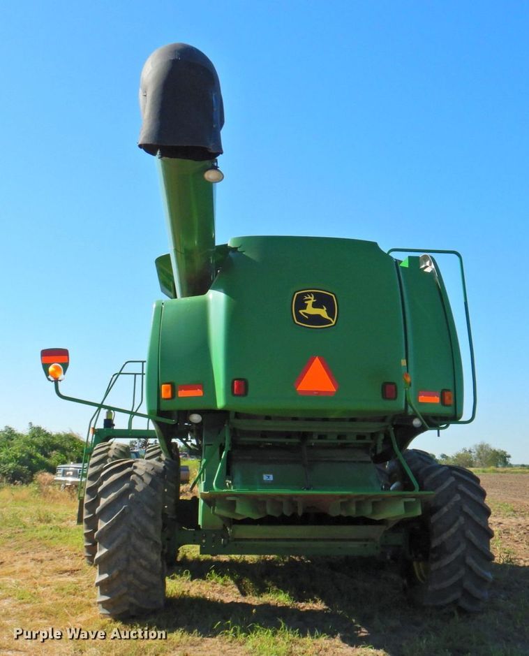 image for item DP4371 2005 John Deere 9760 STS  RWA combine