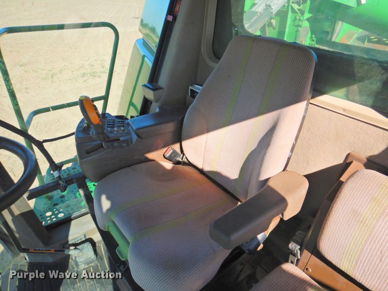image for item DP4371 2005 John Deere 9760 STS  RWA combine