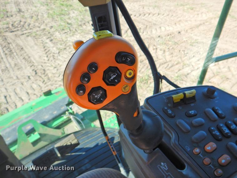 image for item DP4371 2005 John Deere 9760 STS  RWA combine