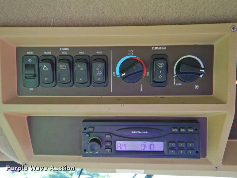 image for item DP4371 2005 John Deere 9760 STS  RWA combine