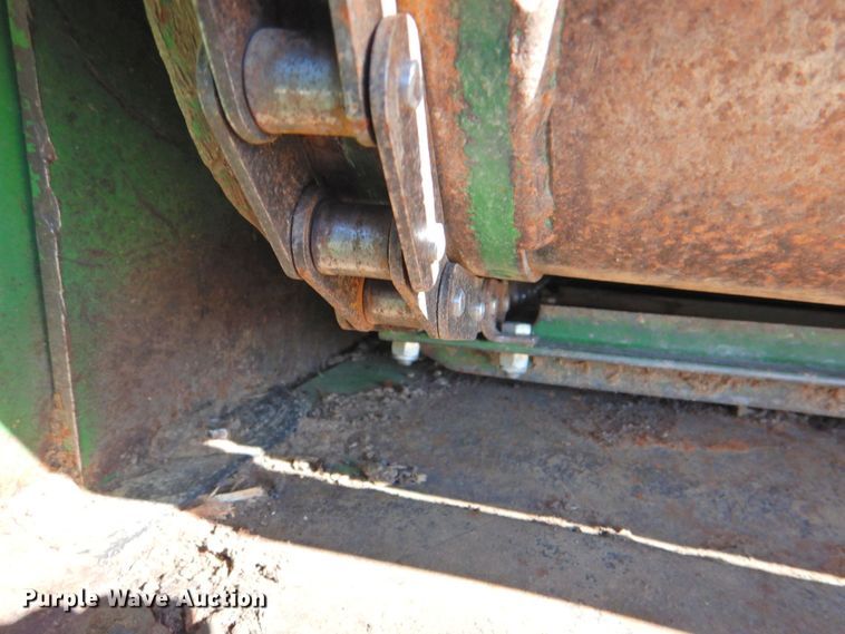 image for item DP4371 2005 John Deere 9760 STS  RWA combine