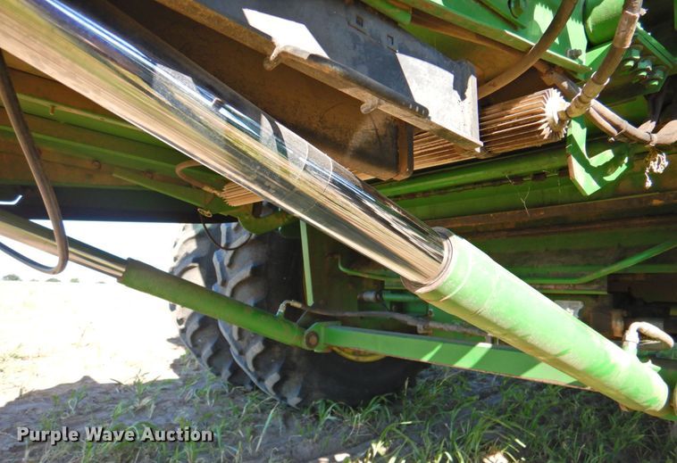 image for item DP4371 2005 John Deere 9760 STS  RWA combine