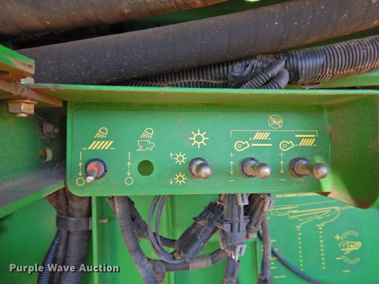 image for item DP4371 2005 John Deere 9760 STS  RWA combine