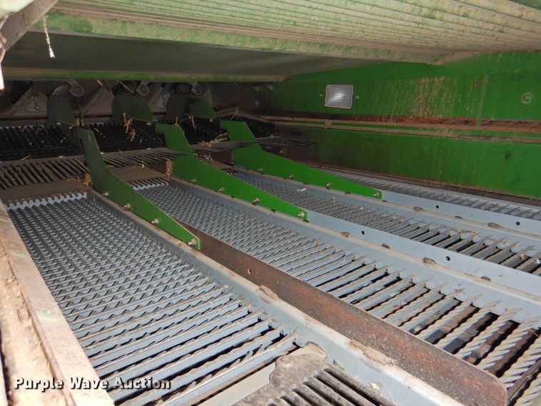 image for item DP4371 2005 John Deere 9760 STS  RWA combine