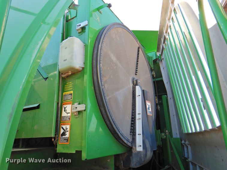 image for item DP4371 2005 John Deere 9760 STS  RWA combine