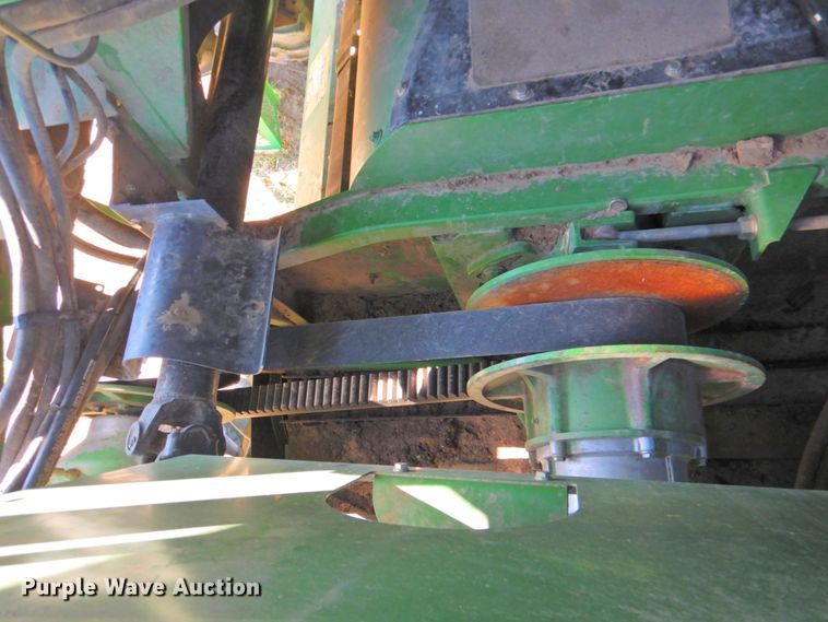 image for item DP4371 2005 John Deere 9760 STS  RWA combine