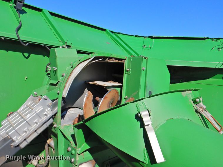 image for item DP4371 2005 John Deere 9760 STS  RWA combine