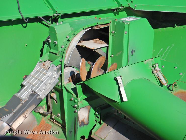 image for item DP4371 2005 John Deere 9760 STS  RWA combine