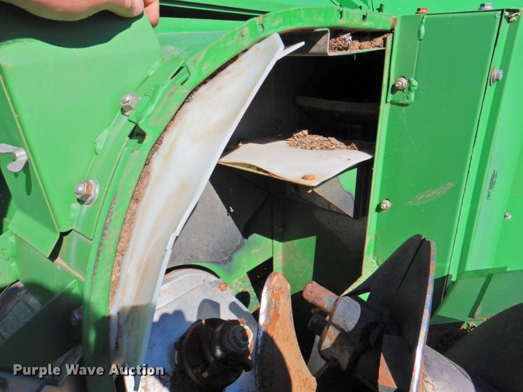 image for item DP4371 2005 John Deere 9760 STS  RWA combine