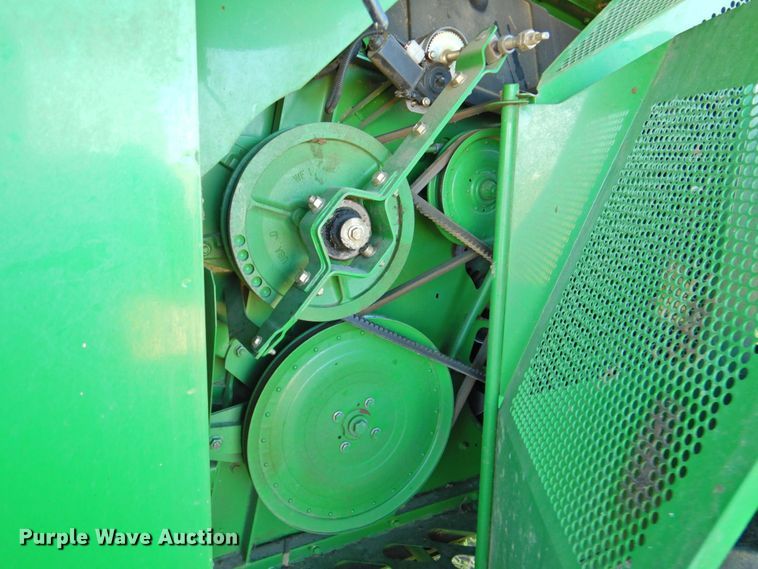 image for item DP4371 2005 John Deere 9760 STS  RWA combine