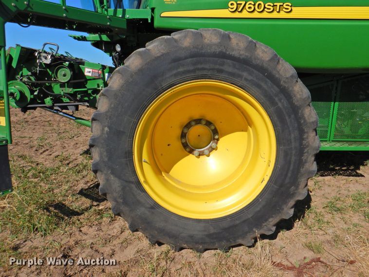 image for item DP4371 2005 John Deere 9760 STS  RWA combine