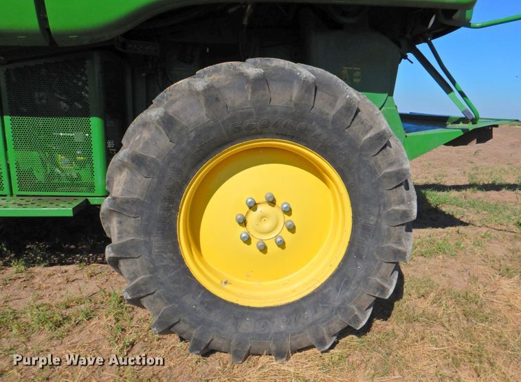 image for item DP4371 2005 John Deere 9760 STS  RWA combine