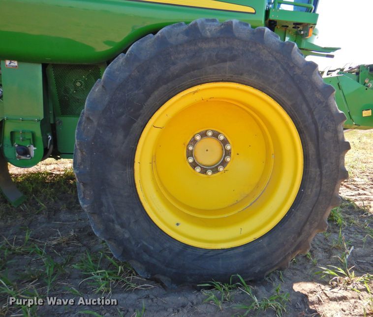 image for item DP4371 2005 John Deere 9760 STS  RWA combine