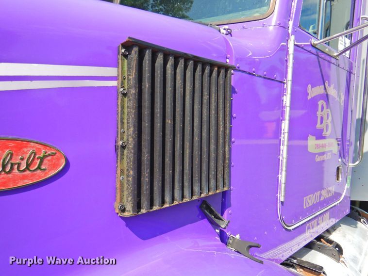 image for item DP4380 1999 Peterbilt 385  silage truck