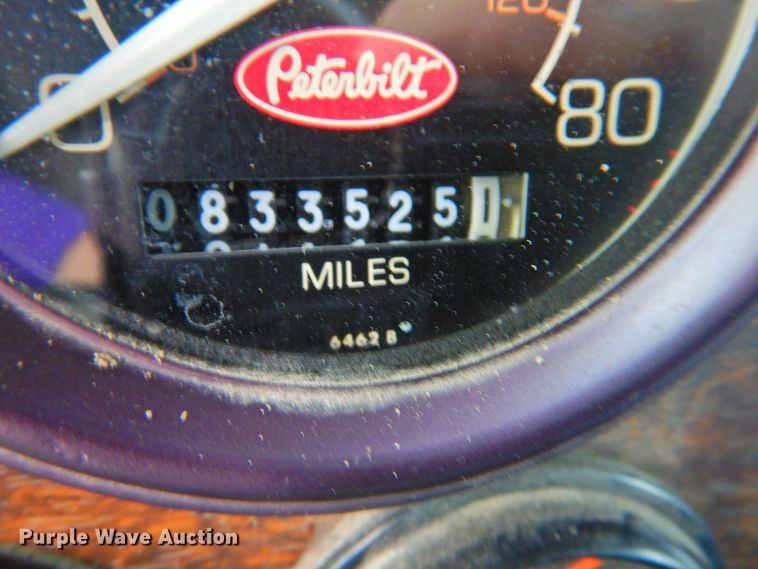 image for item DP4380 1999 Peterbilt 385  silage truck