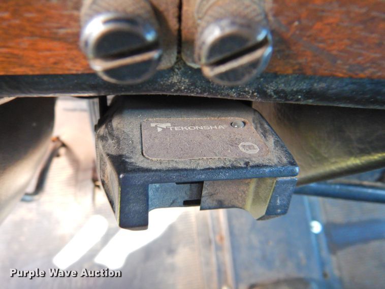 image for item DP4380 1999 Peterbilt 385  silage truck