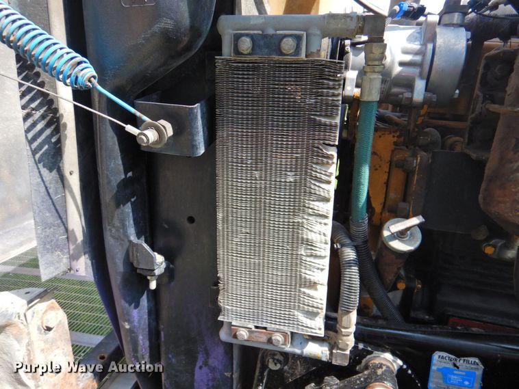 image for item DP4380 1999 Peterbilt 385  silage truck