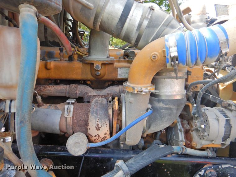 image for item DP4380 1999 Peterbilt 385  silage truck