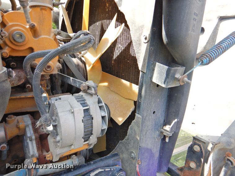 image for item DP4380 1999 Peterbilt 385  silage truck