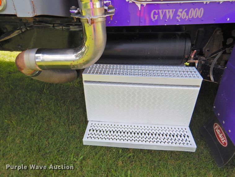 image for item DP4380 1999 Peterbilt 385  silage truck