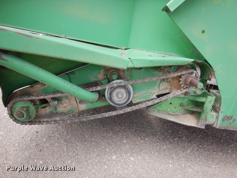 image for item DR1209 1994 Case IH 1688  combine