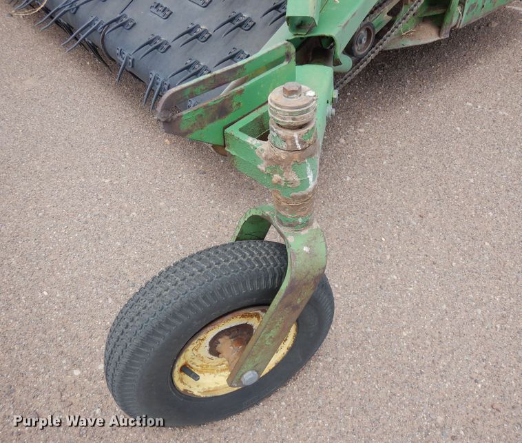 image for item DR1209 1994 Case IH 1688  combine