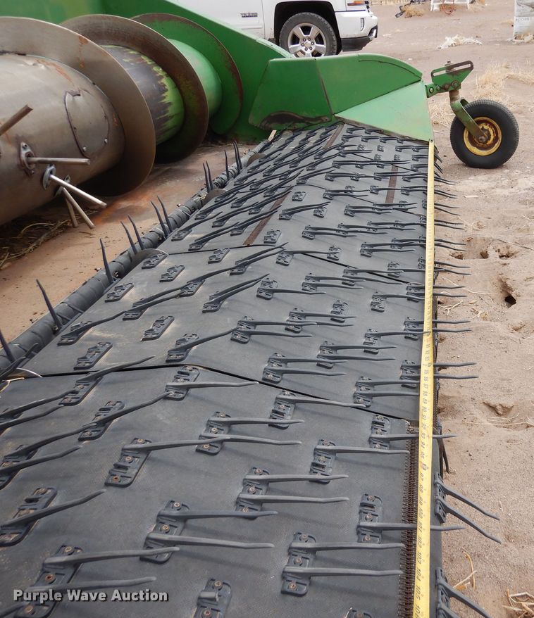 image for item DR1209 1994 Case IH 1688  combine