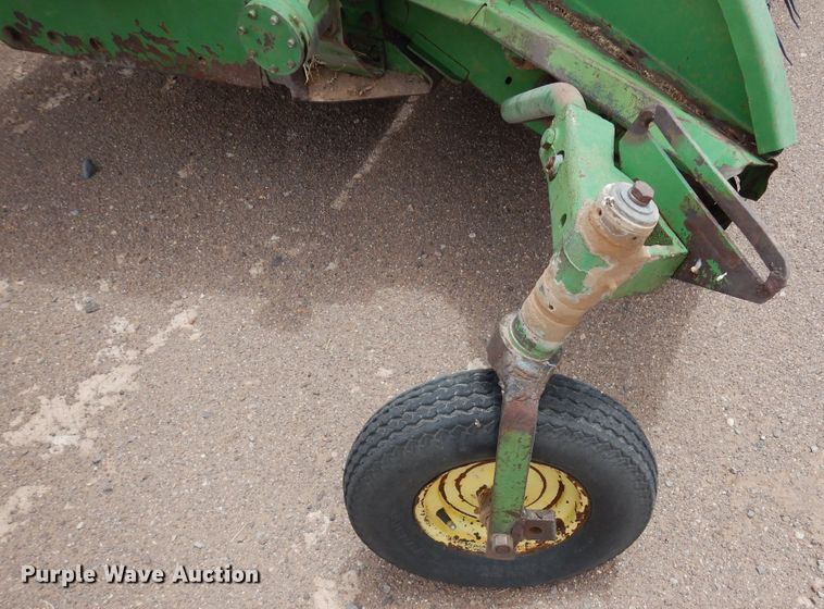 image for item DR1209 1994 Case IH 1688  combine