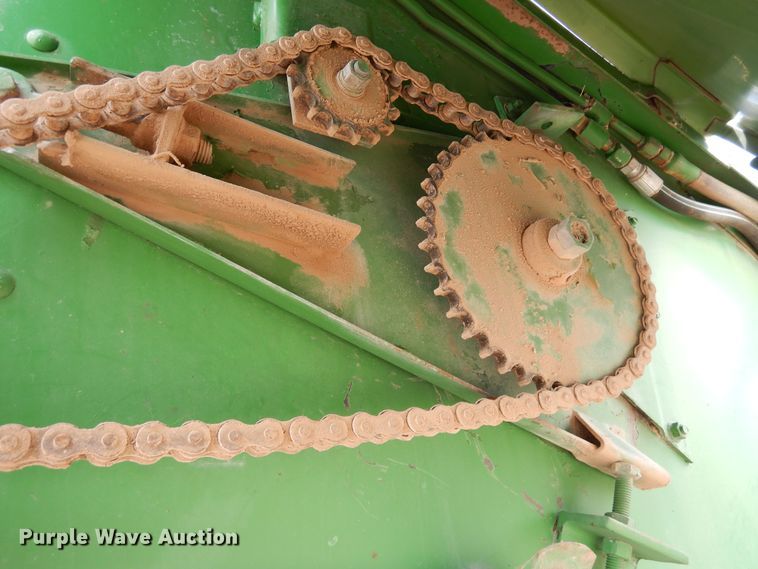 image for item DR1209 1994 Case IH 1688  combine