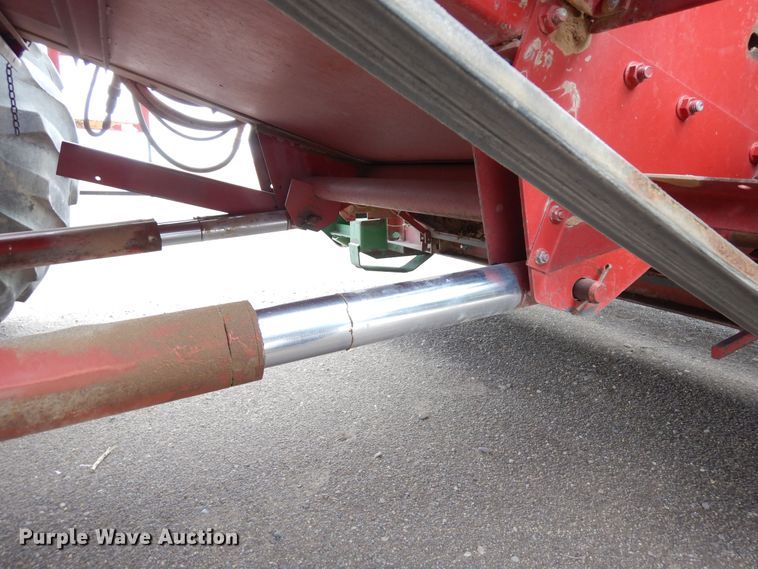 image for item DR1209 1994 Case IH 1688  combine