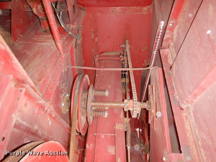 image for item DR1209 1994 Case IH 1688  combine