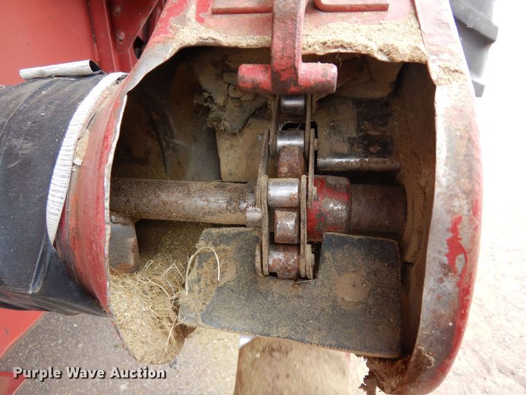 image for item DR1209 1994 Case IH 1688  combine