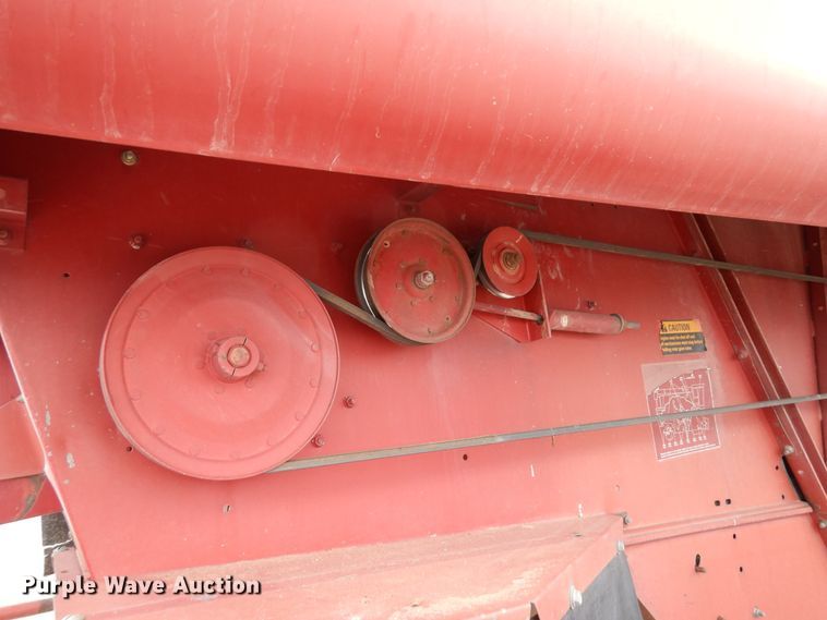 image for item DR1209 1994 Case IH 1688  combine