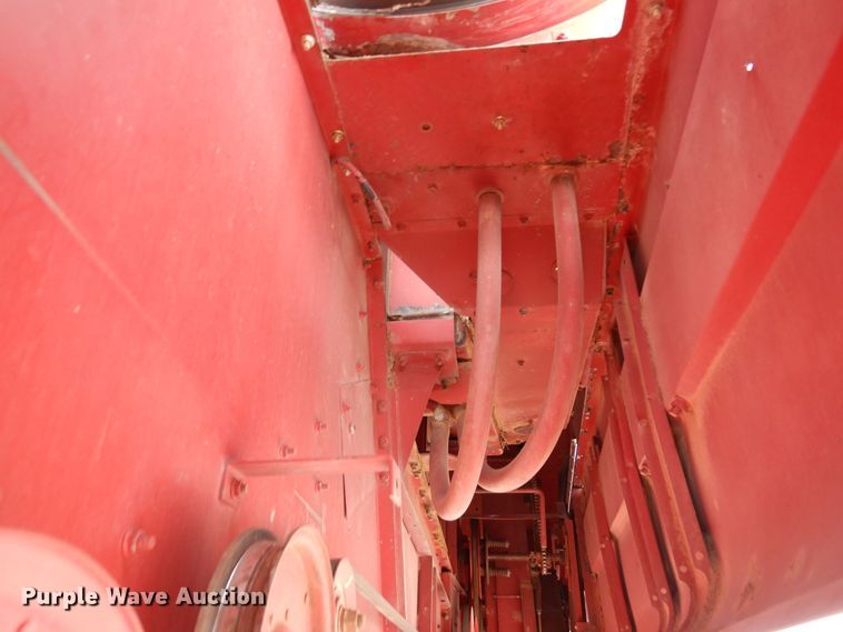 image for item DR1209 1994 Case IH 1688  combine