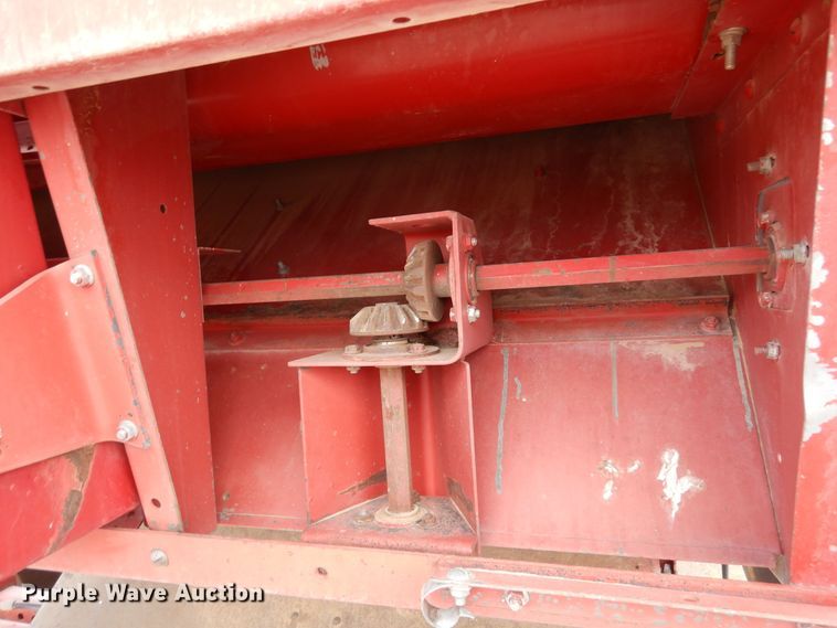 image for item DR1209 1994 Case IH 1688  combine