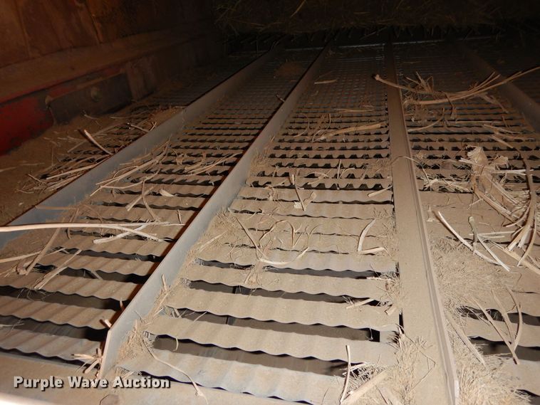 image for item DR1209 1994 Case IH 1688  combine