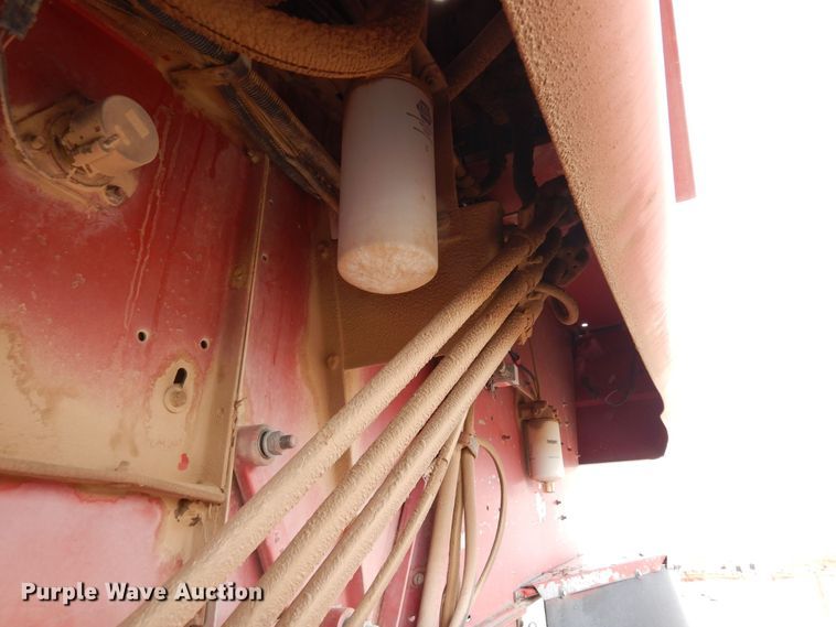 image for item DR1209 1994 Case IH 1688  combine