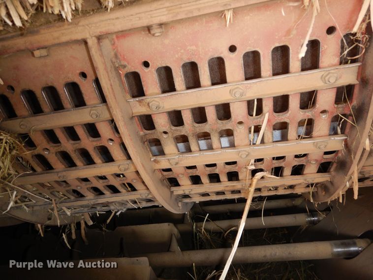 image for item DR1209 1994 Case IH 1688  combine