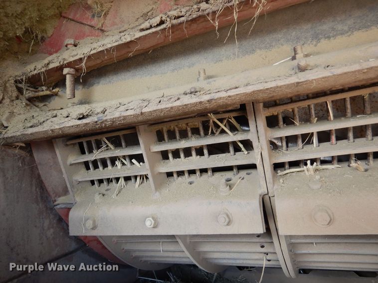 image for item DR1209 1994 Case IH 1688  combine