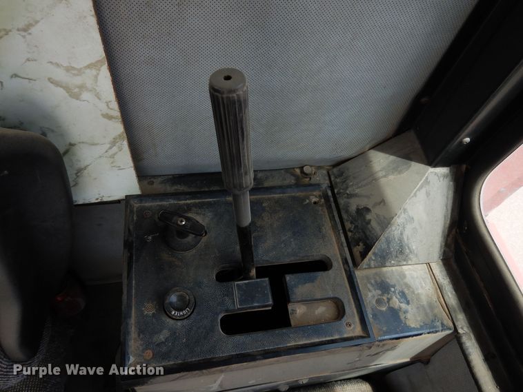 image for item DR1209 1994 Case IH 1688  combine