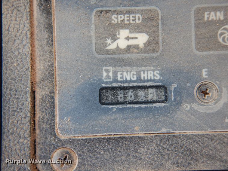 image for item DR1209 1994 Case IH 1688  combine