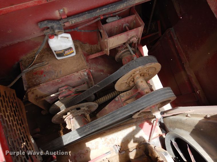 image for item DR1209 1994 Case IH 1688  combine