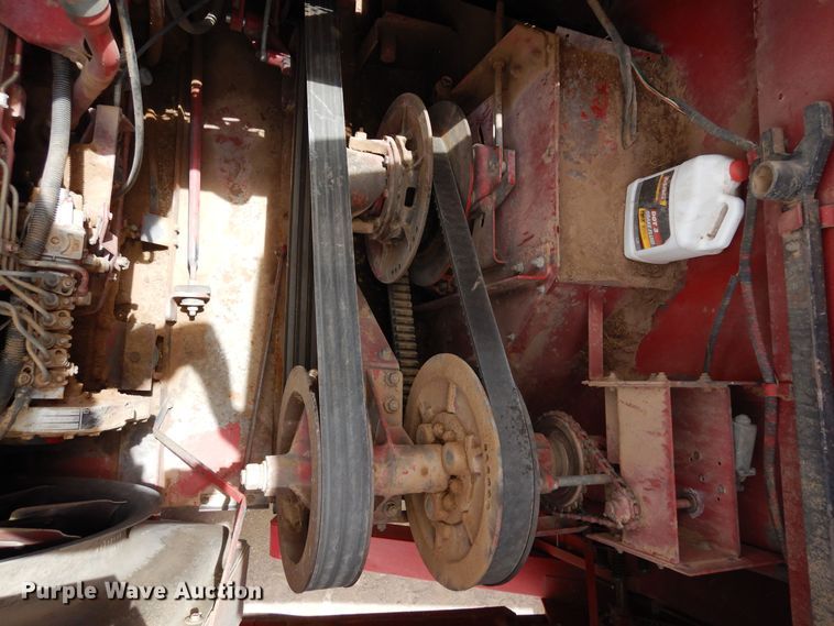 image for item DR1209 1994 Case IH 1688  combine