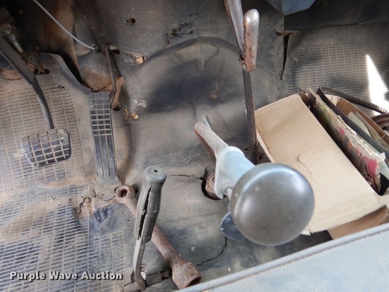 image for item DR1224 1960 GMC 4000  grain truck