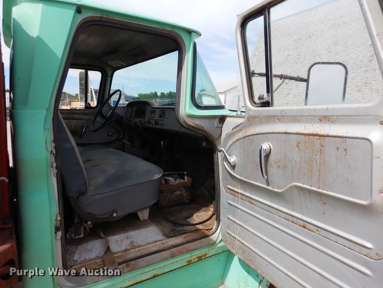 image for item DR1224 1960 GMC 4000  grain truck