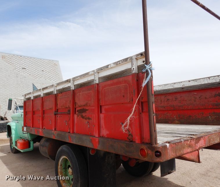 image for item DR1224 1960 GMC 4000  grain truck