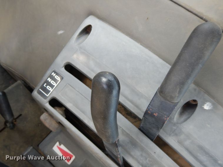 image for item DR1251 2000 Zetor 10641  MFWD tractor